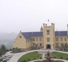 御龙东方红酒庄园