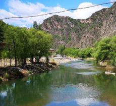 捧河湾风景区