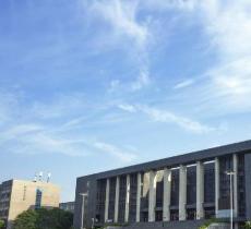 郑州工商学院图书馆