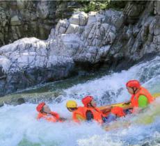 金刚台峡谷漂流