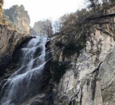 六羊山通天河景区