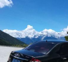 达美拥雪山