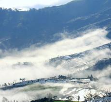 撒玛坝万亩梯田景区