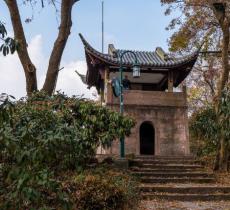 初阳台